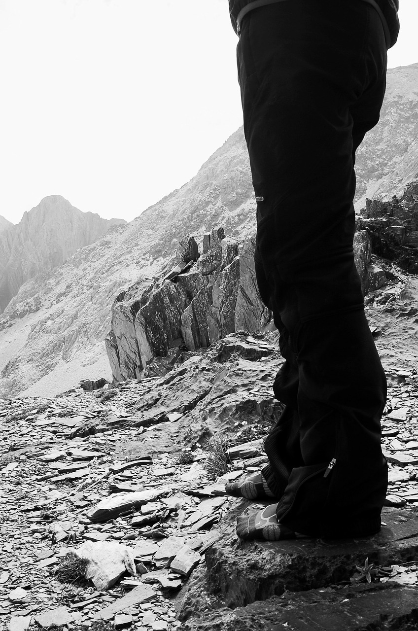 mountaineering mountain hiking free photo