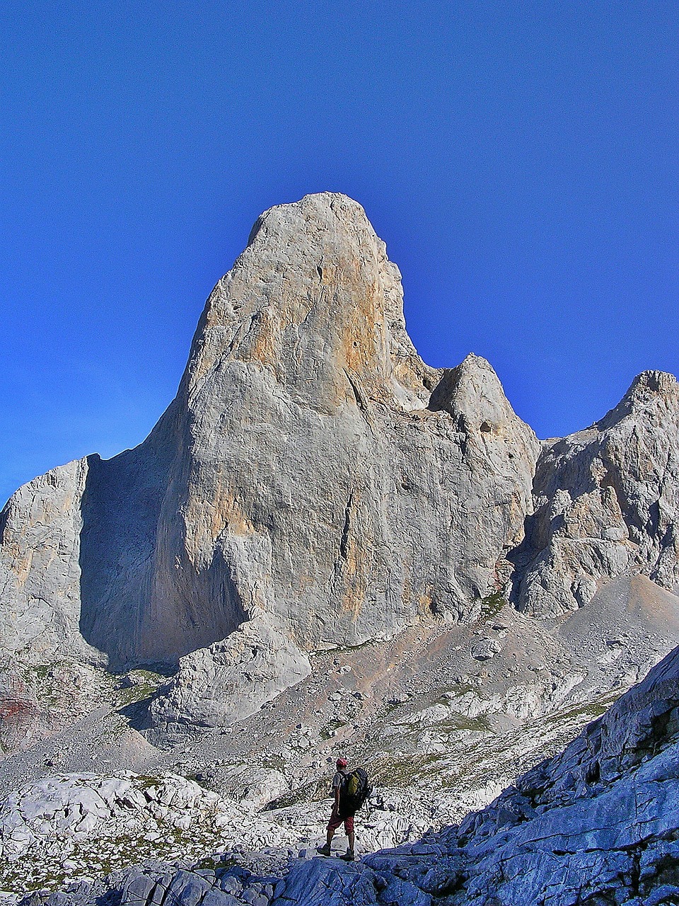 mountaineering peaks asturias free photo