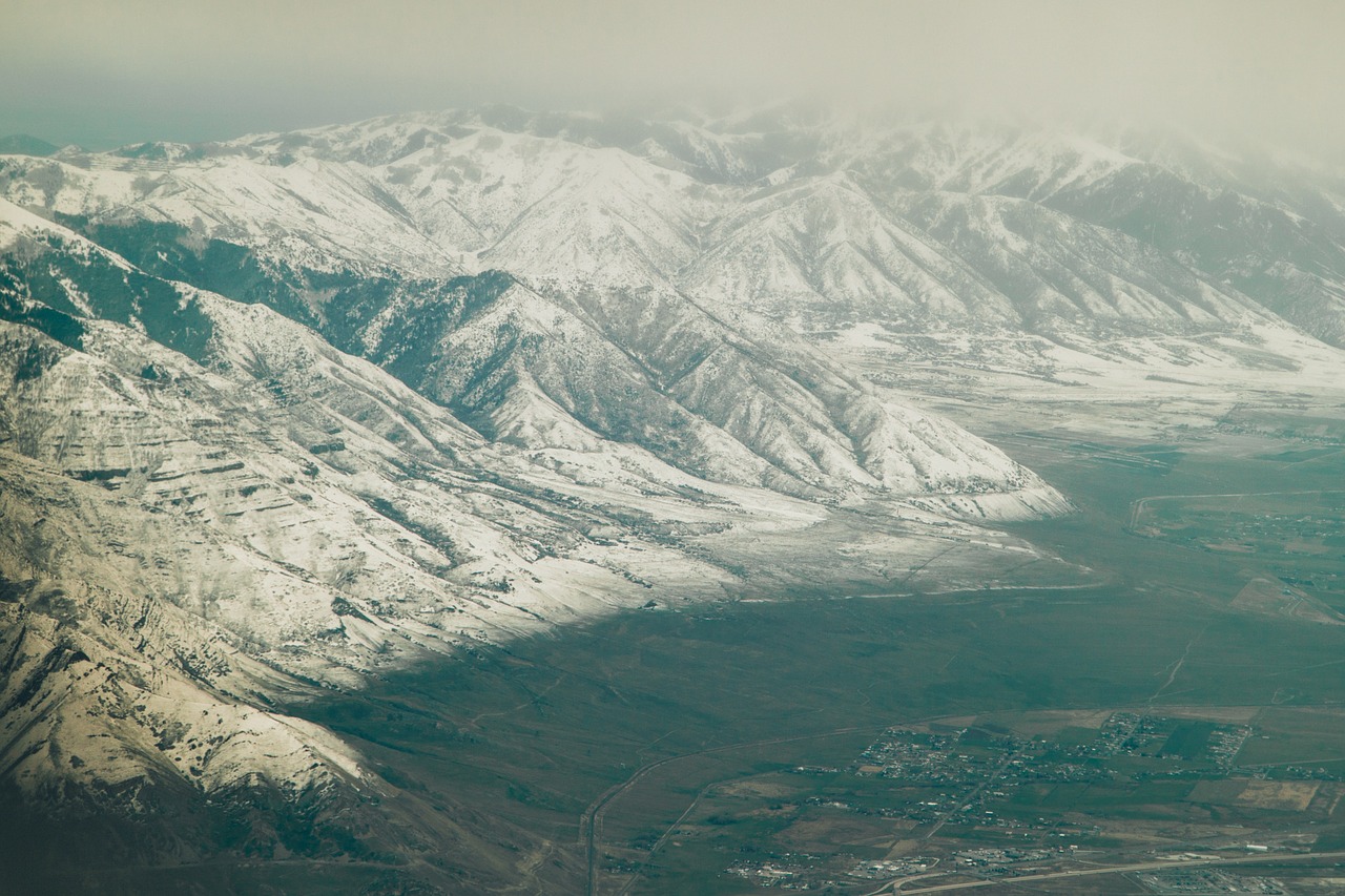 mountains snow snow mountain free photo