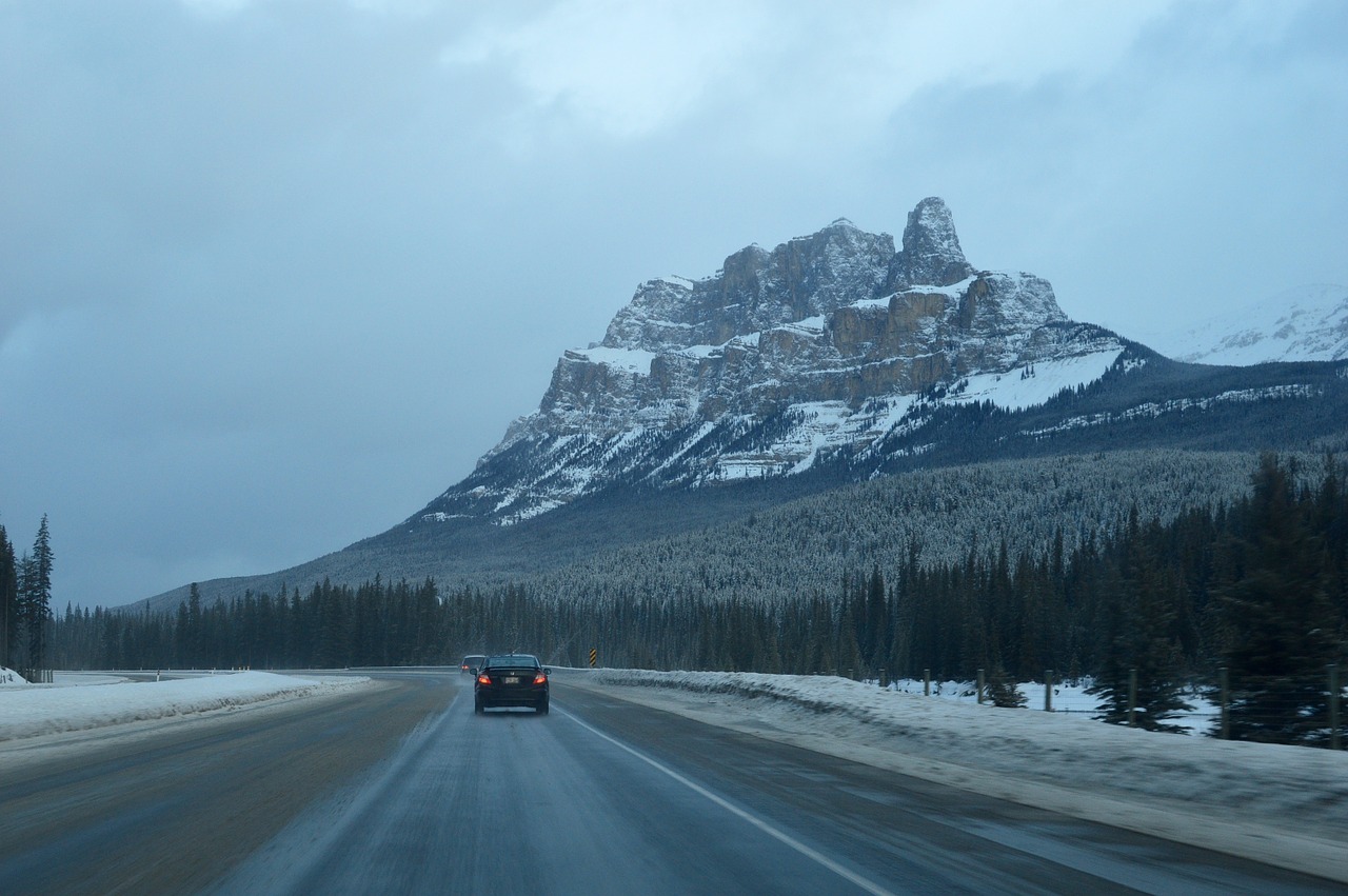 mountains scenic canada free photo