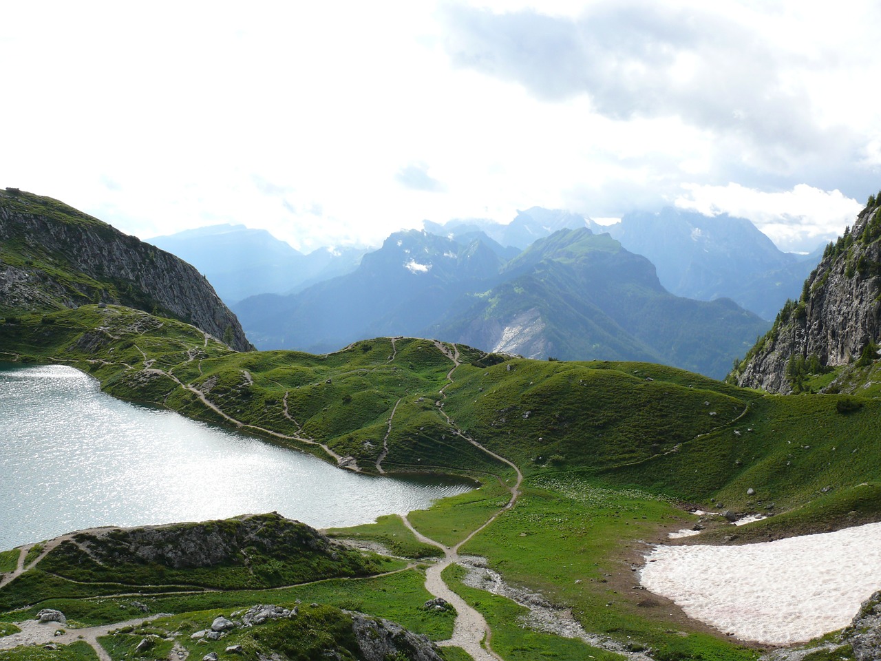 mountains dolomites bergsee free photo