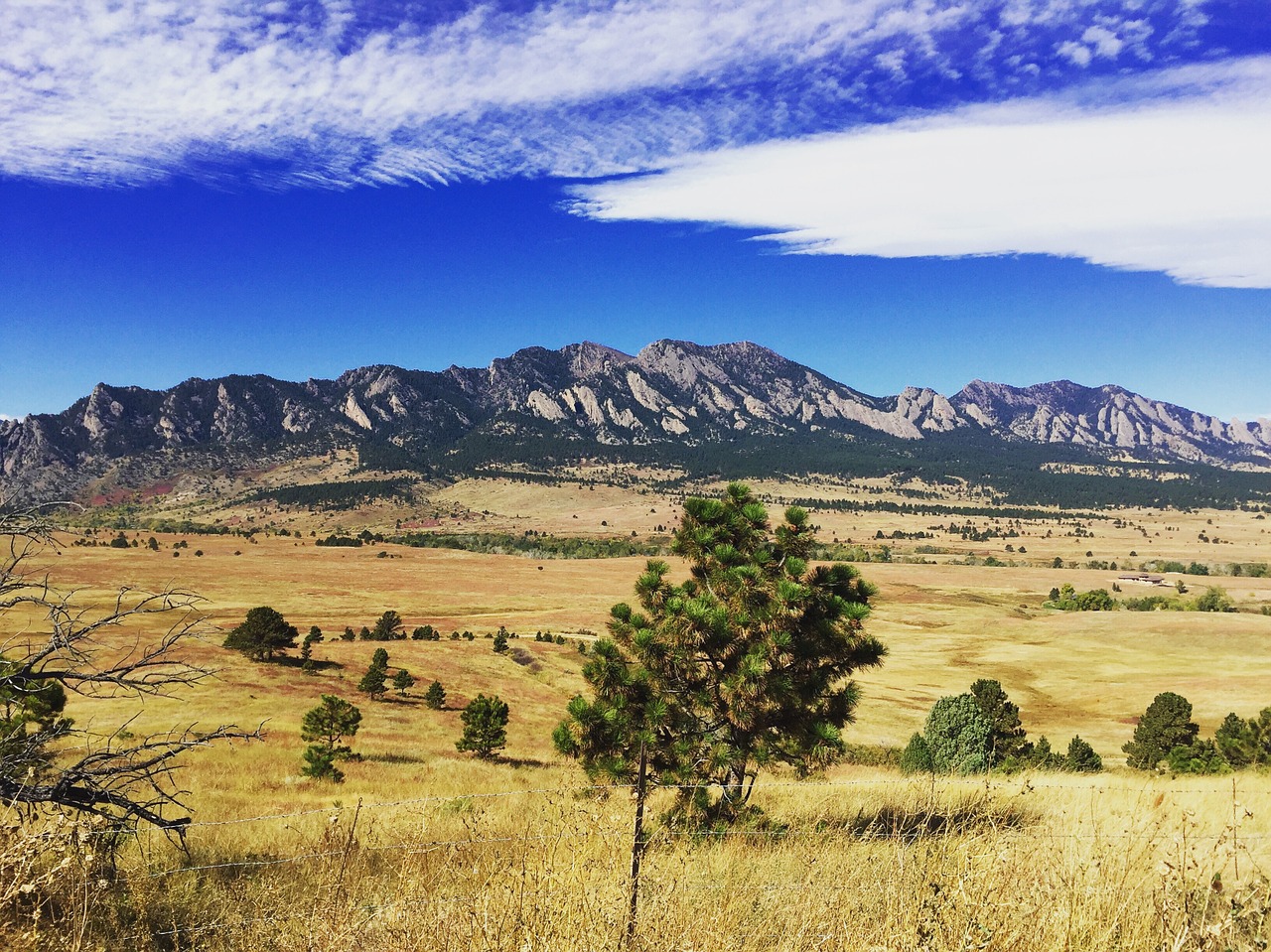 mountains landscape blue sky free photo