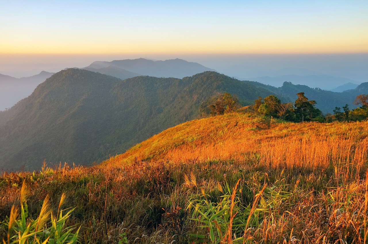 mountains sunrise sky free photo