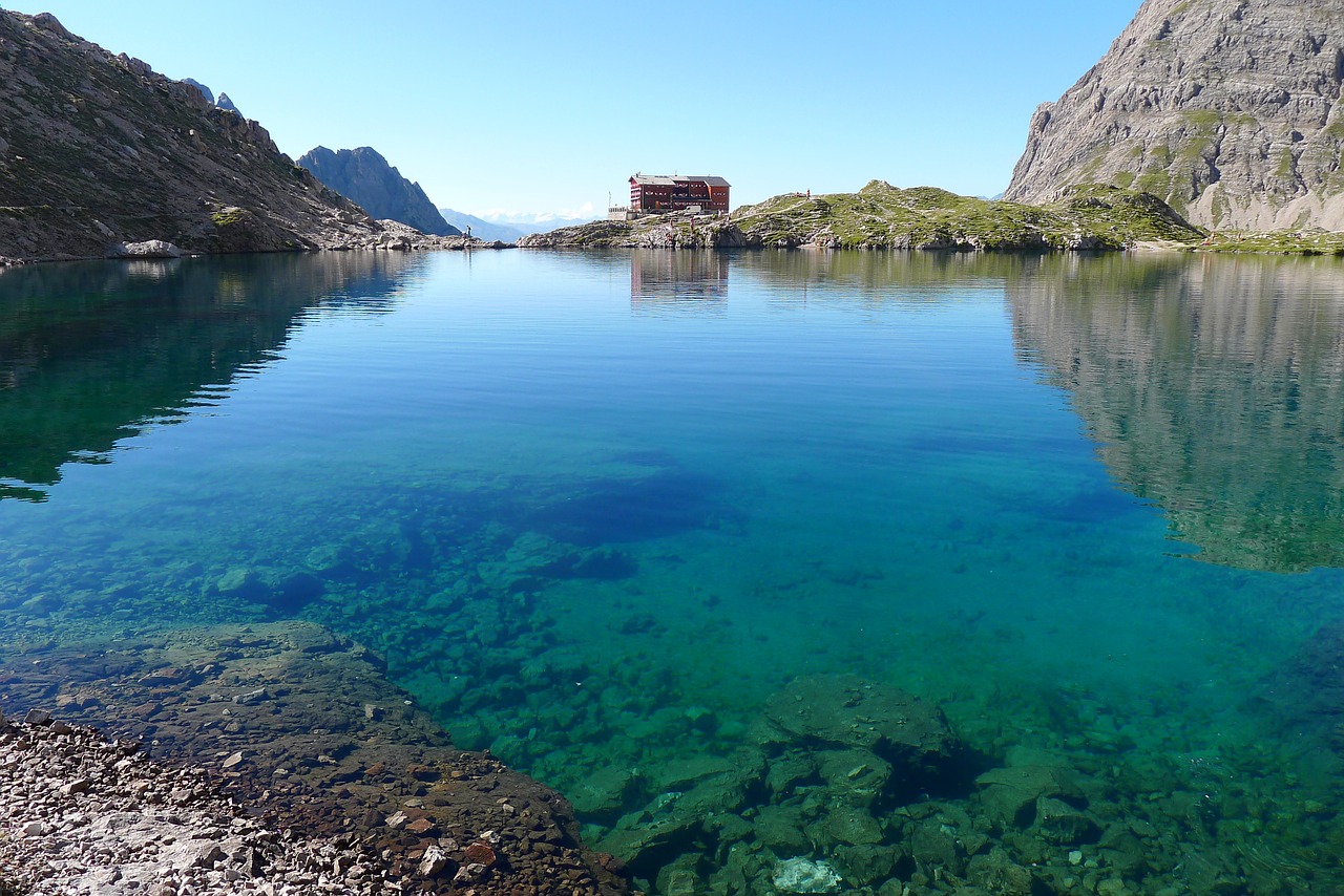 mountains bergsee landscape free photo