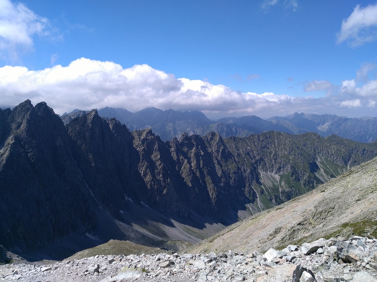 mountains view top view free photo