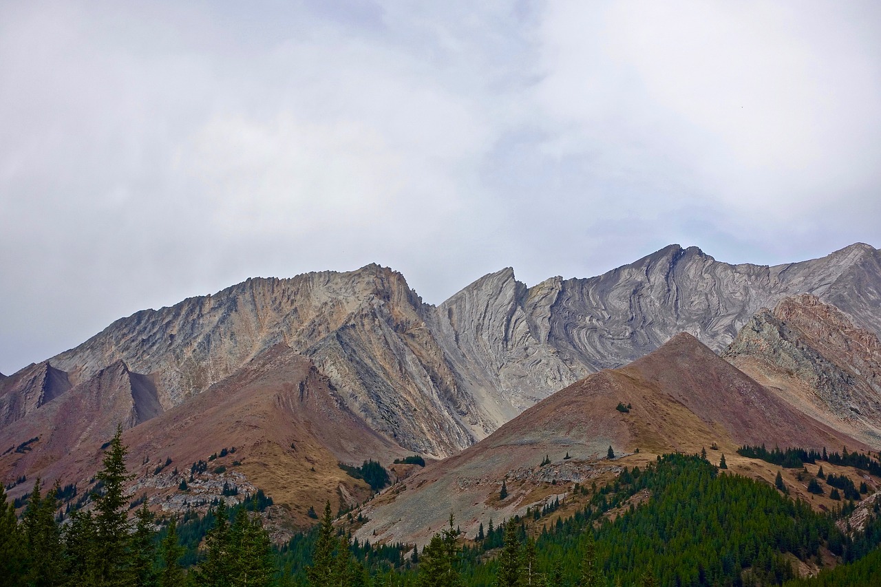 mountains landscape colourful free photo
