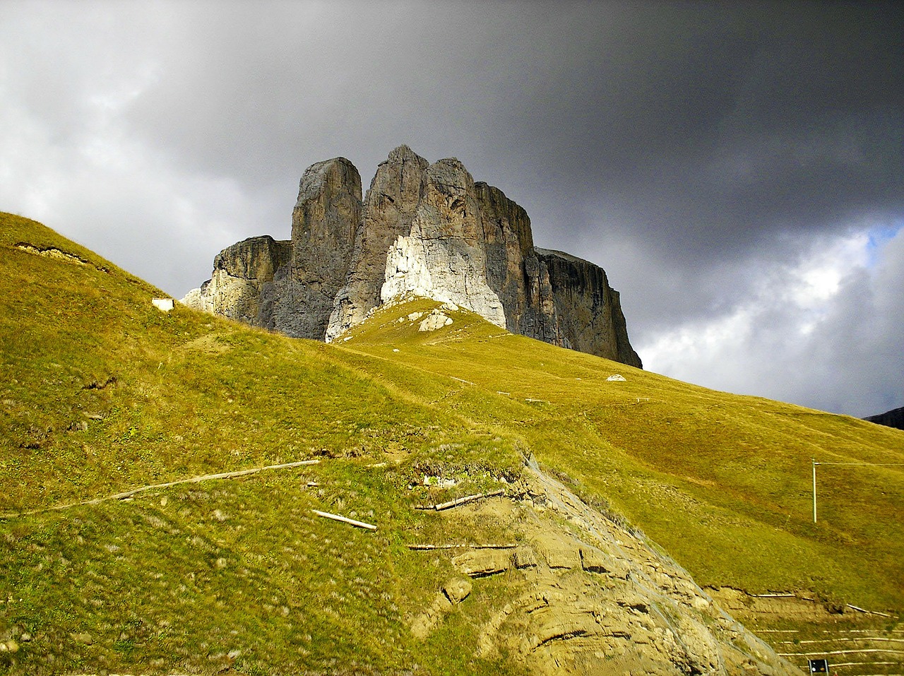 mountains alpine giau pass free photo
