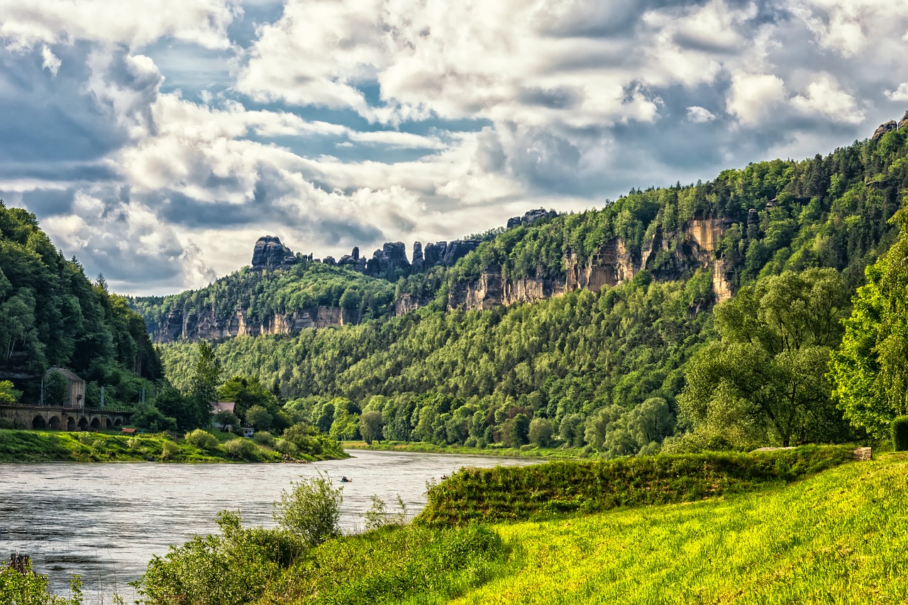 mountains elbe elbe sandstone mountains free photo