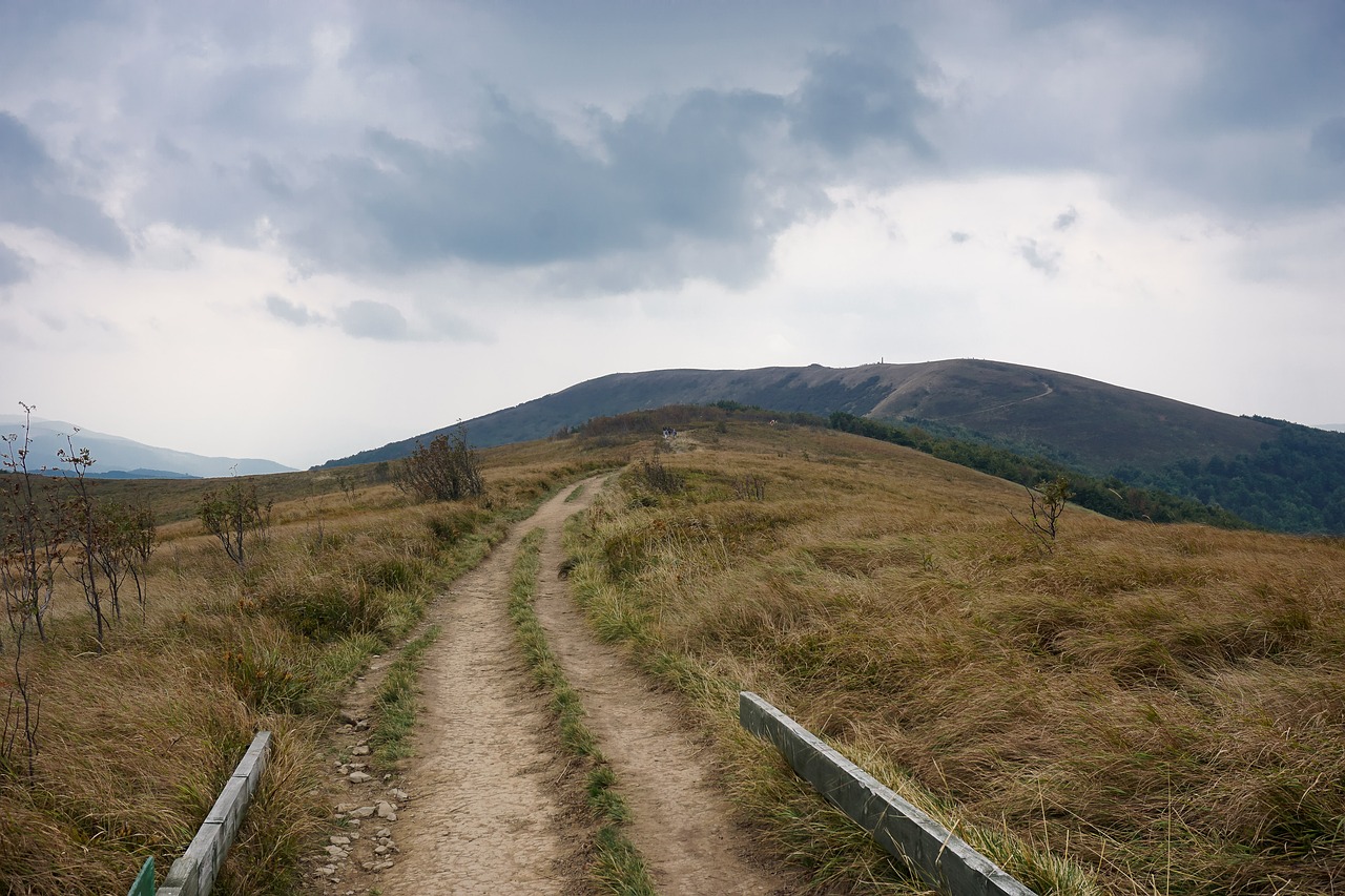 mountains way hiking trail free photo