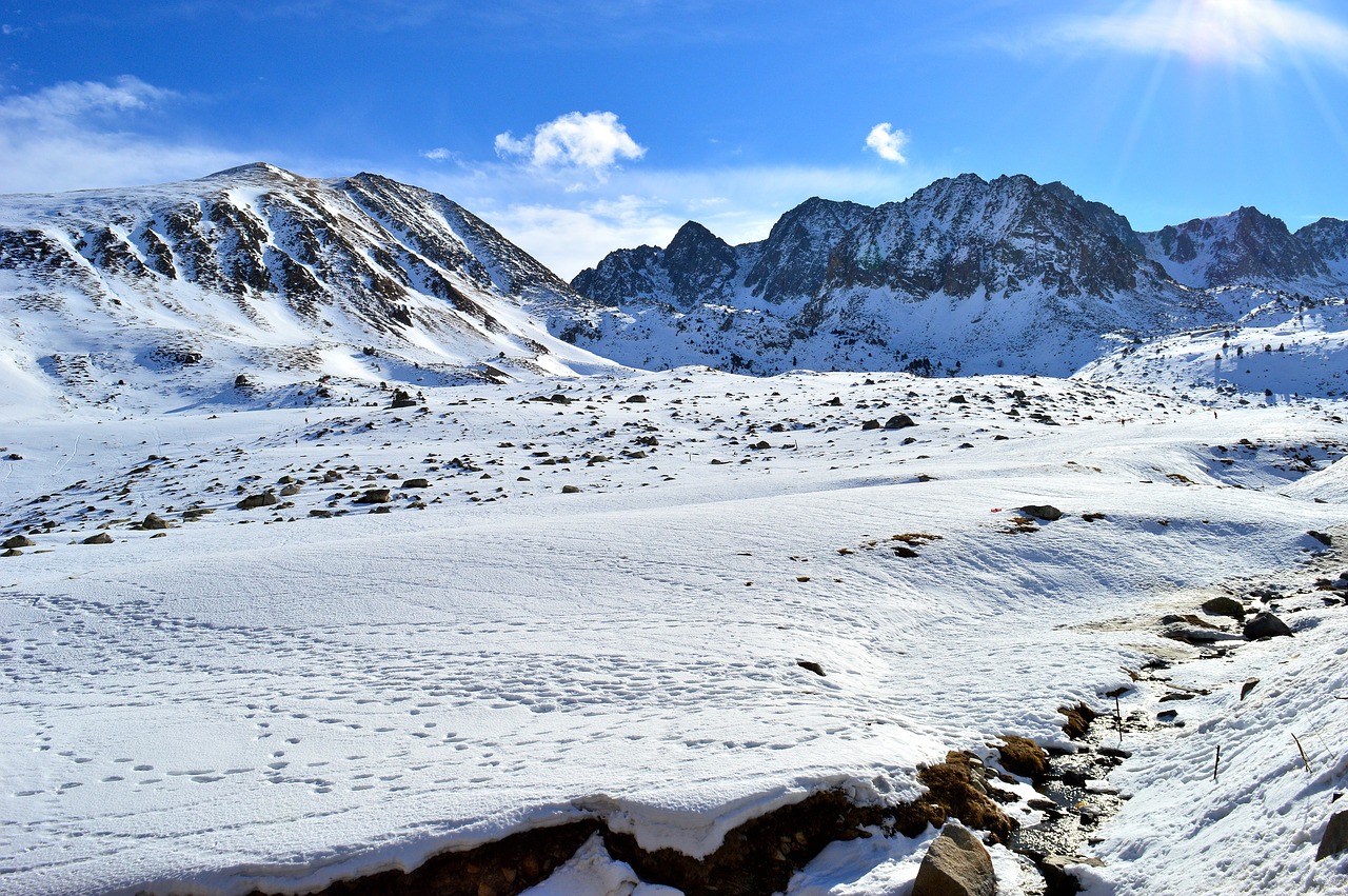 mountains scenery landscape free photo