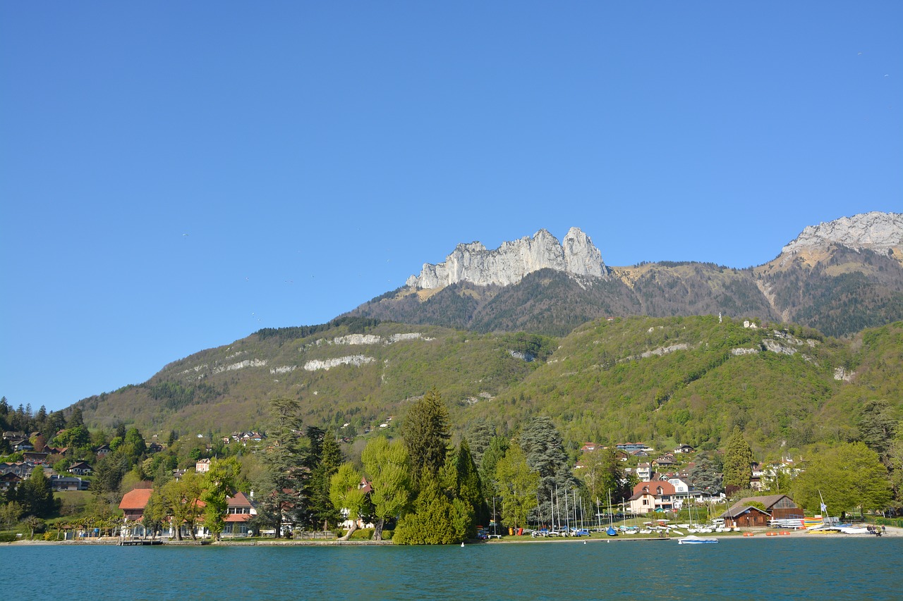 mountains nature blue sky free photo