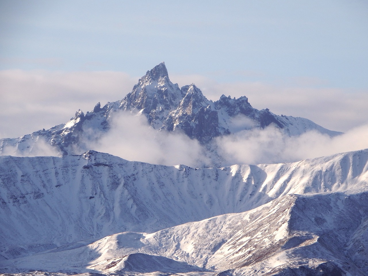 mountains rocks wags free photo