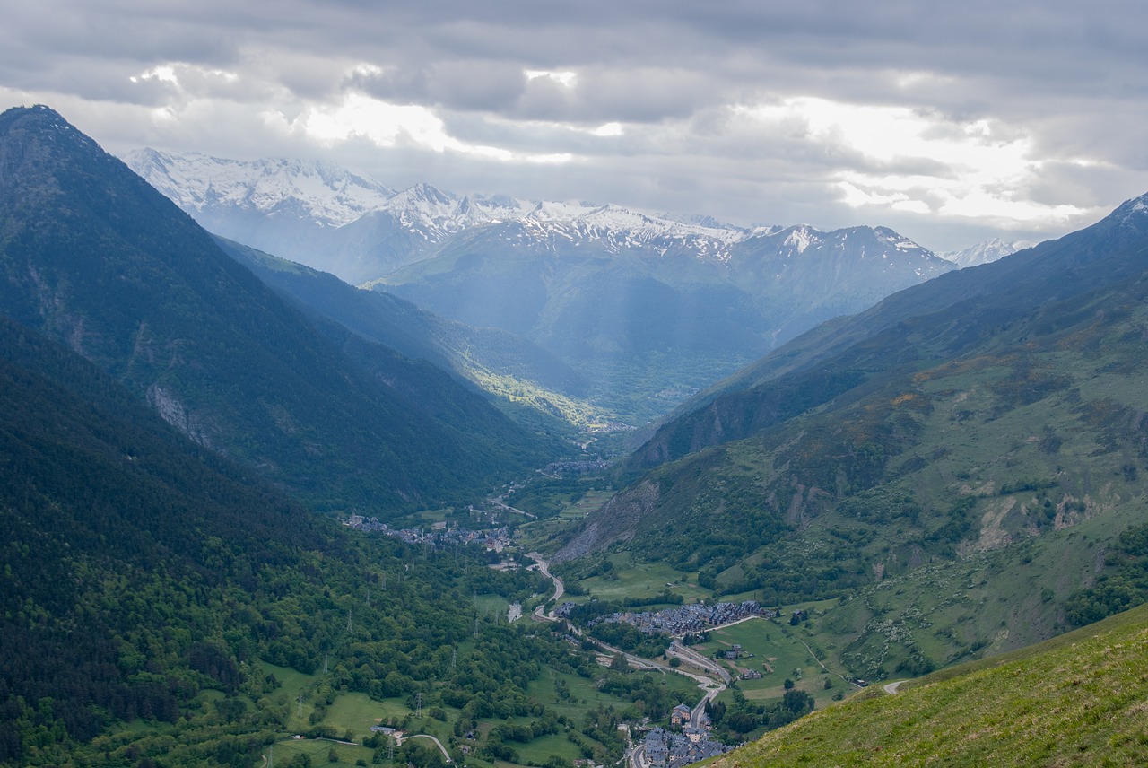 mountains landscapes nature free photo