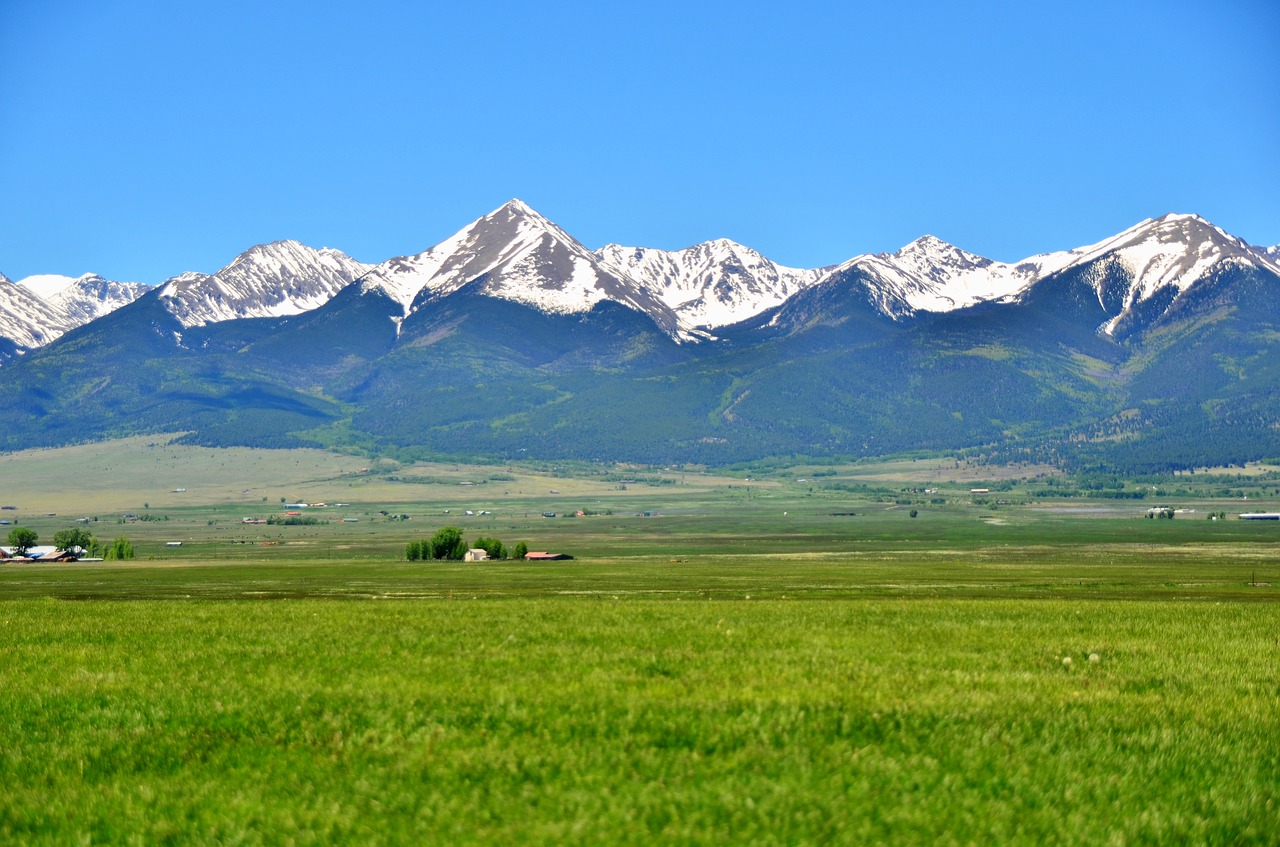 mountains range sky free photo