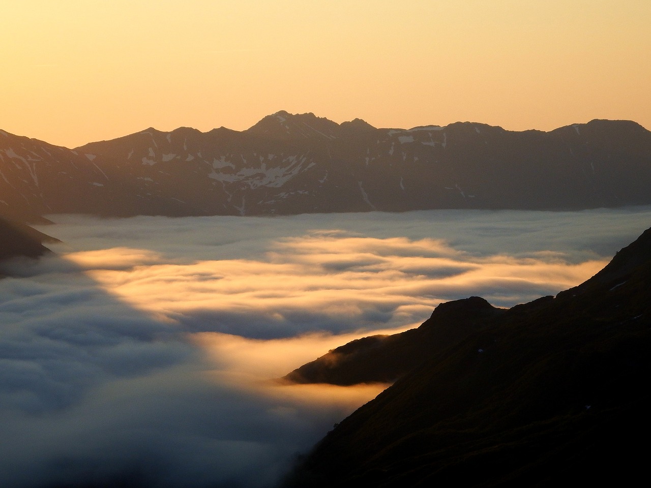 mountains morning fog free photo