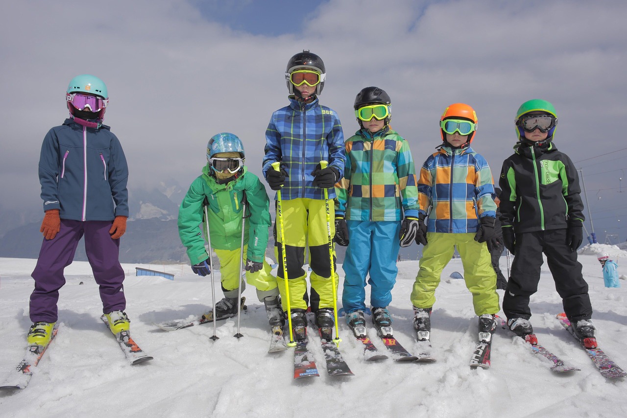 mountains skiing kids free photo