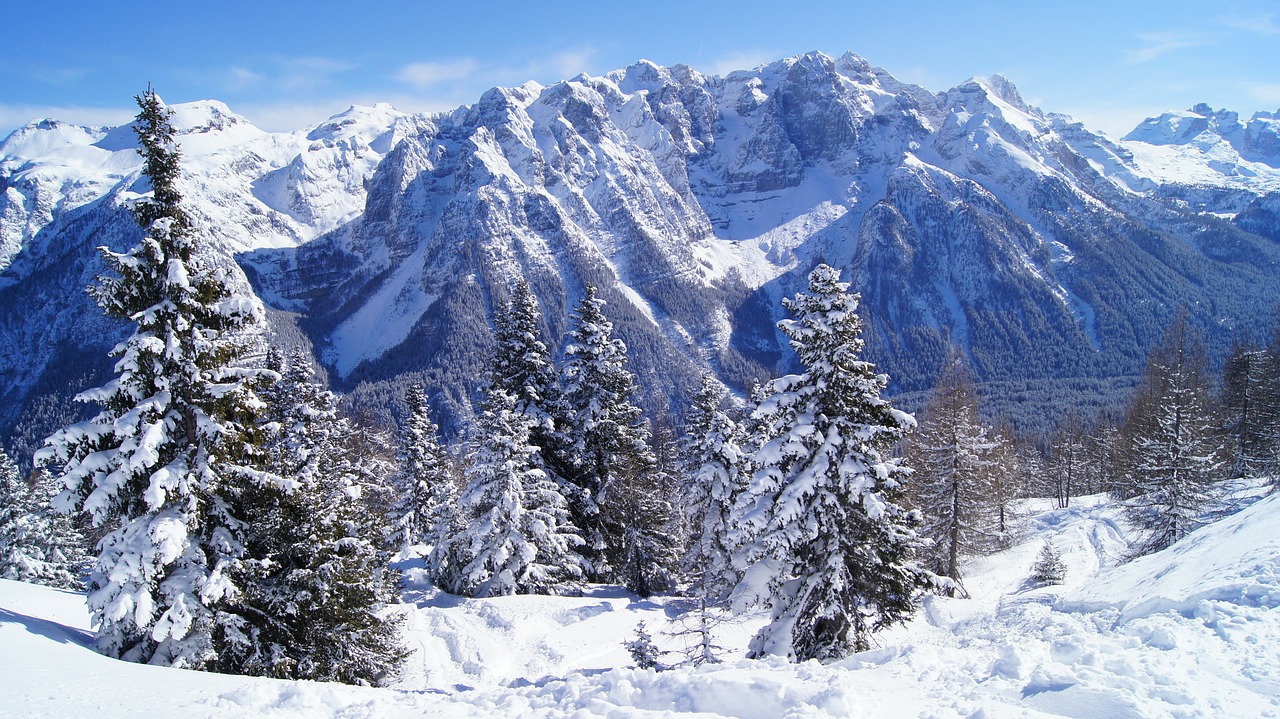 mountains winter italy free photo