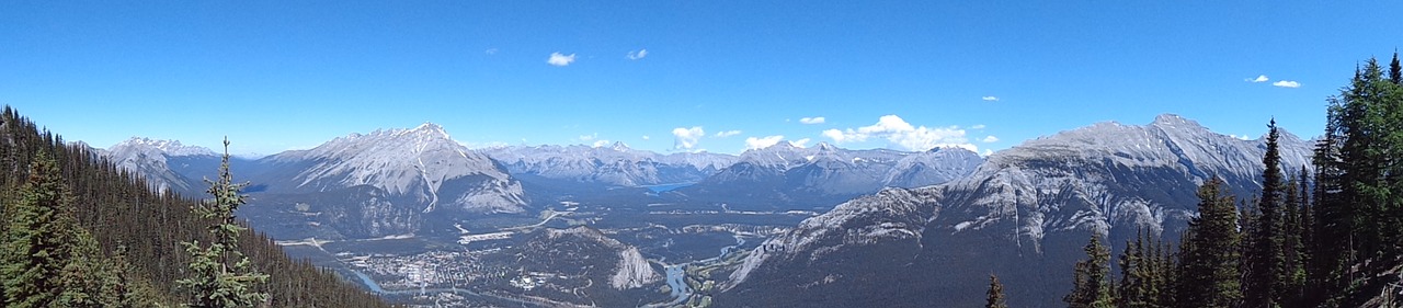 mountains  banff  canada free photo