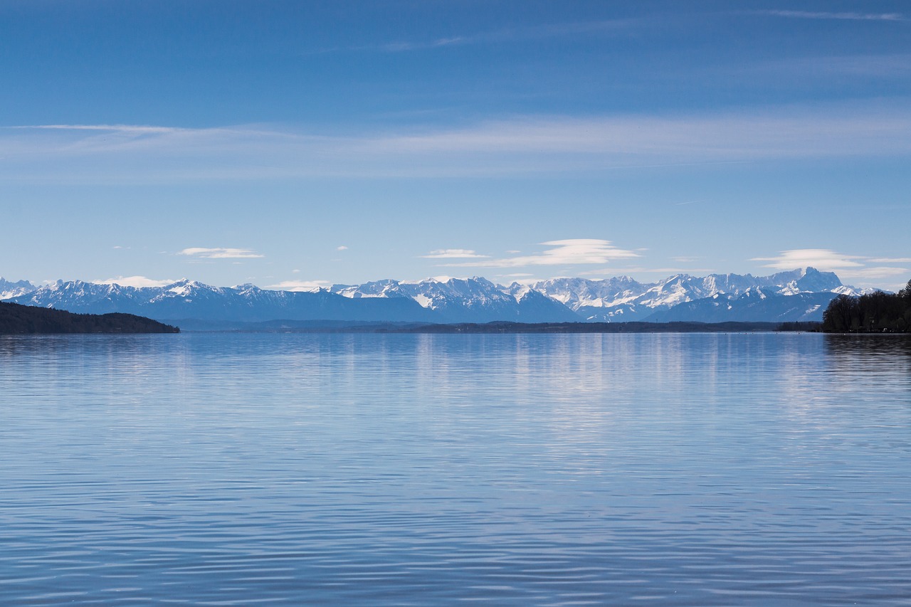 mountains  lake  landscape free photo