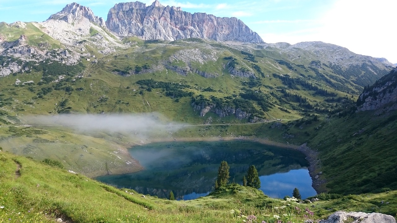 mountains  nature  formarinsee free photo