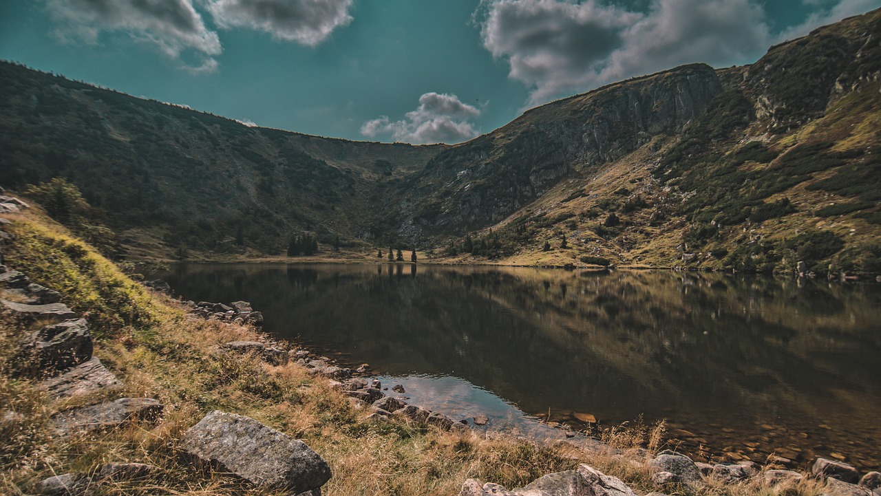 mountains  lake  landscape free photo