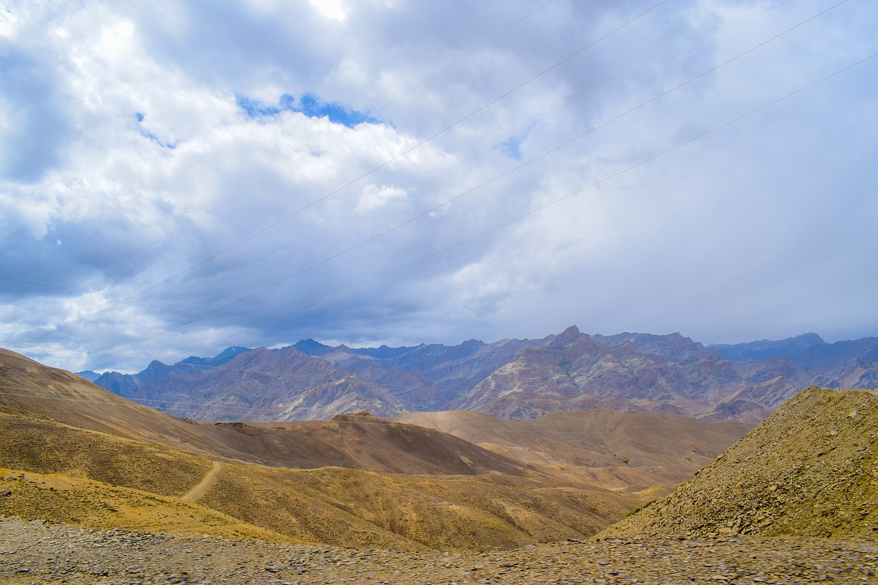 mountains  cold desert  lands free photo