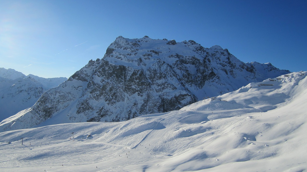 mountains alpine snow free photo