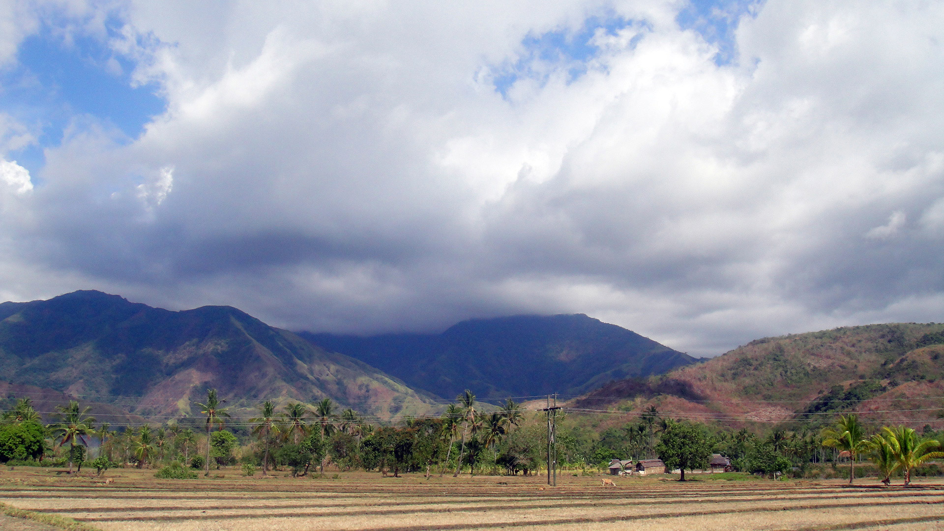 nature mountain clouds free photo