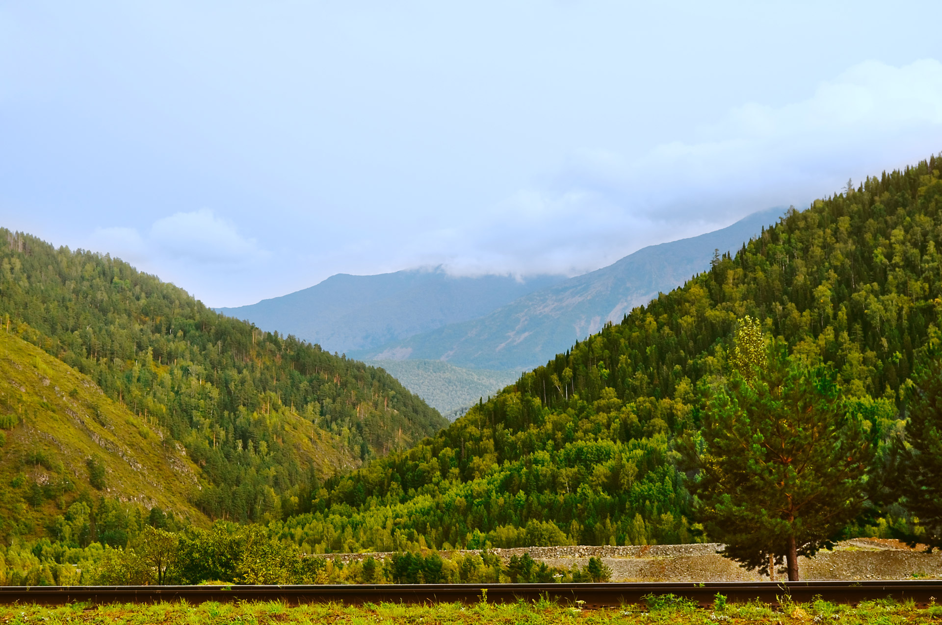 mountains landscape clouds free photo