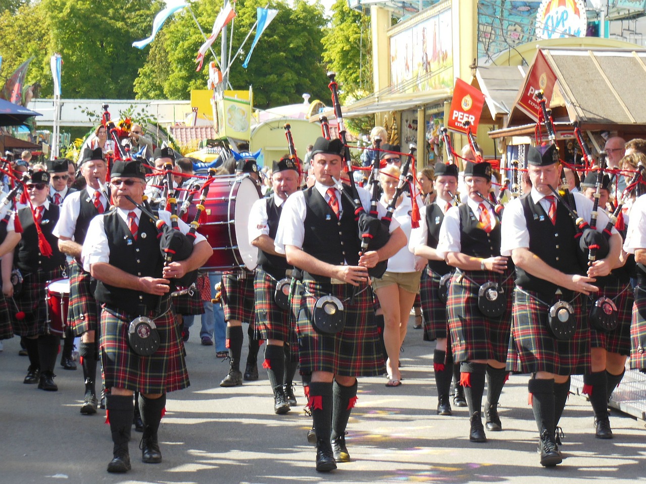 move scots bagpipes free photo