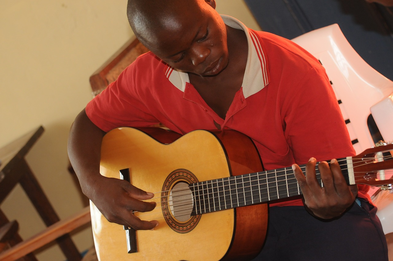 mozambique guitar lessons learning free photo