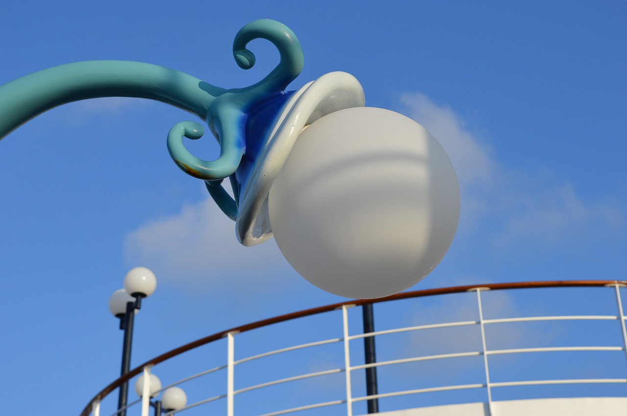 msc cruises msc opera lamppost free photo