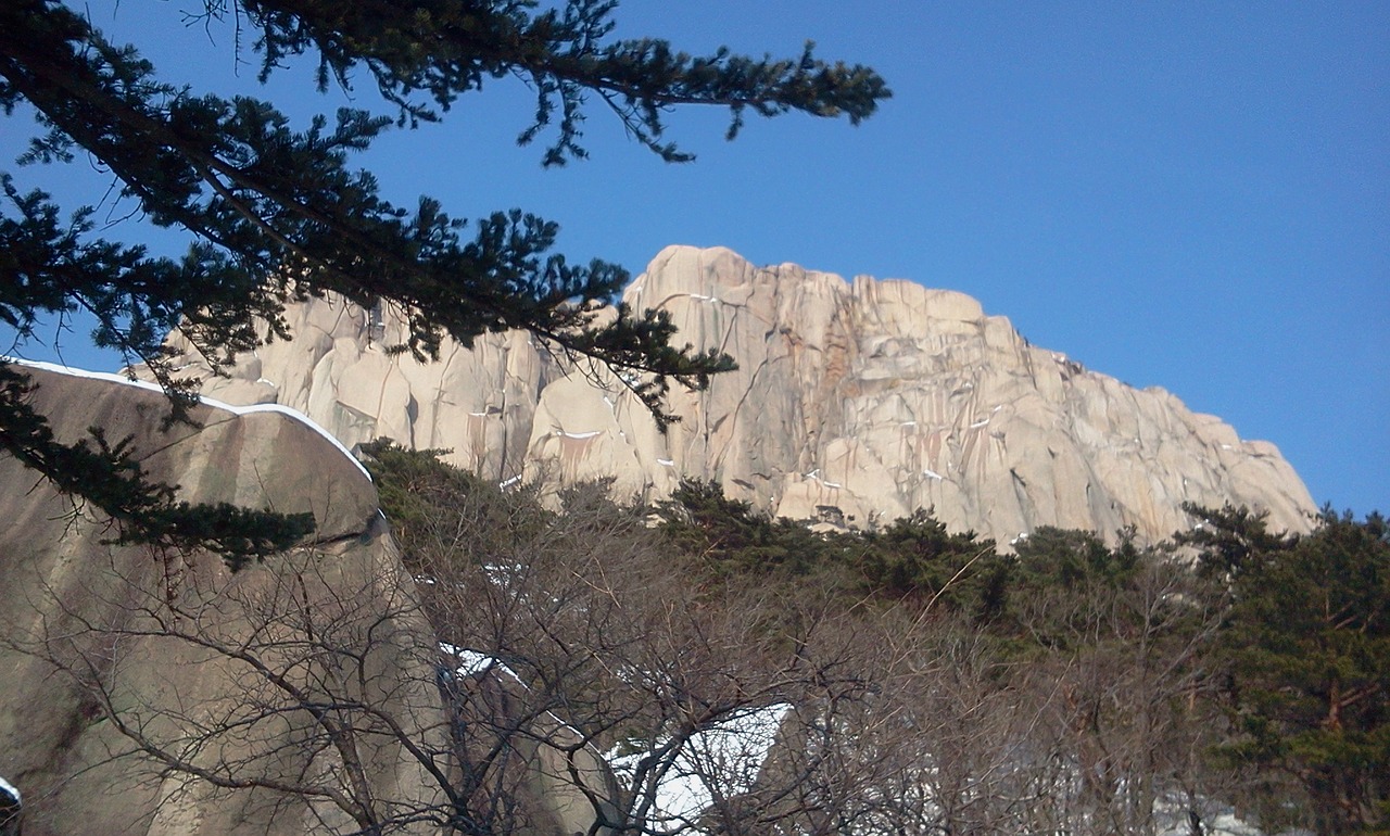 mt seoraksan ulsan rock stairs free photo