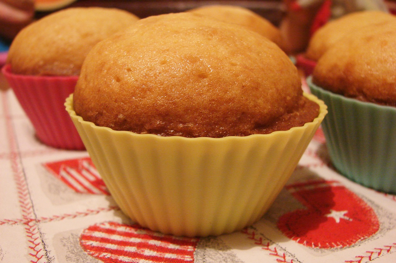 muffins food plate free photo