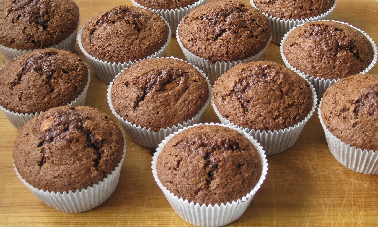 muffins chocolate pastries free photo