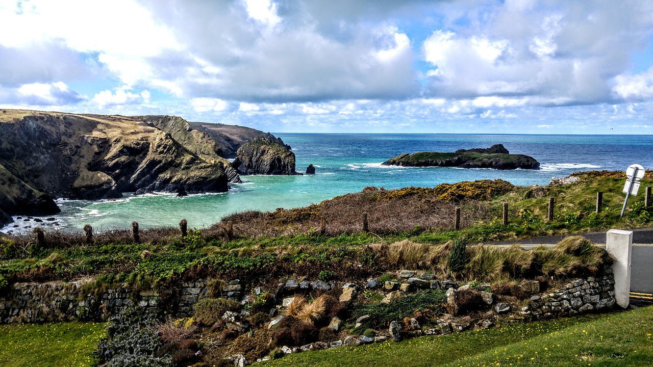 mullion island cornwall sea free photo