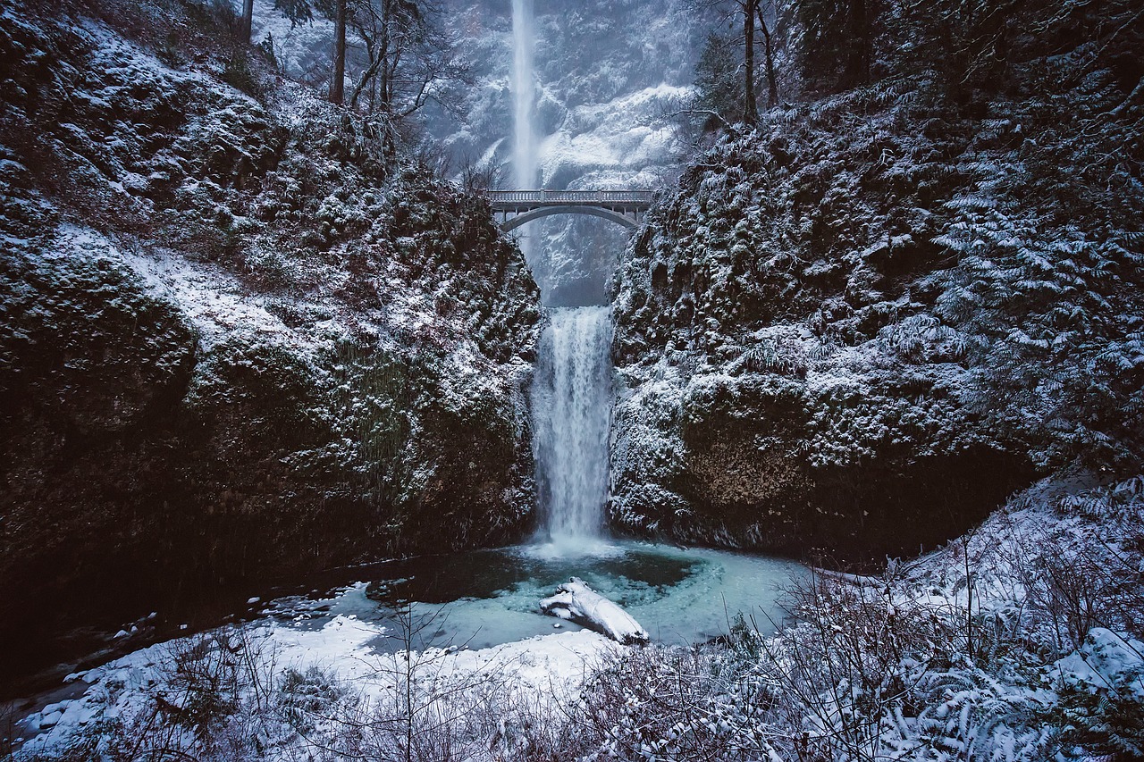 multnomah falls oregon landmark free photo