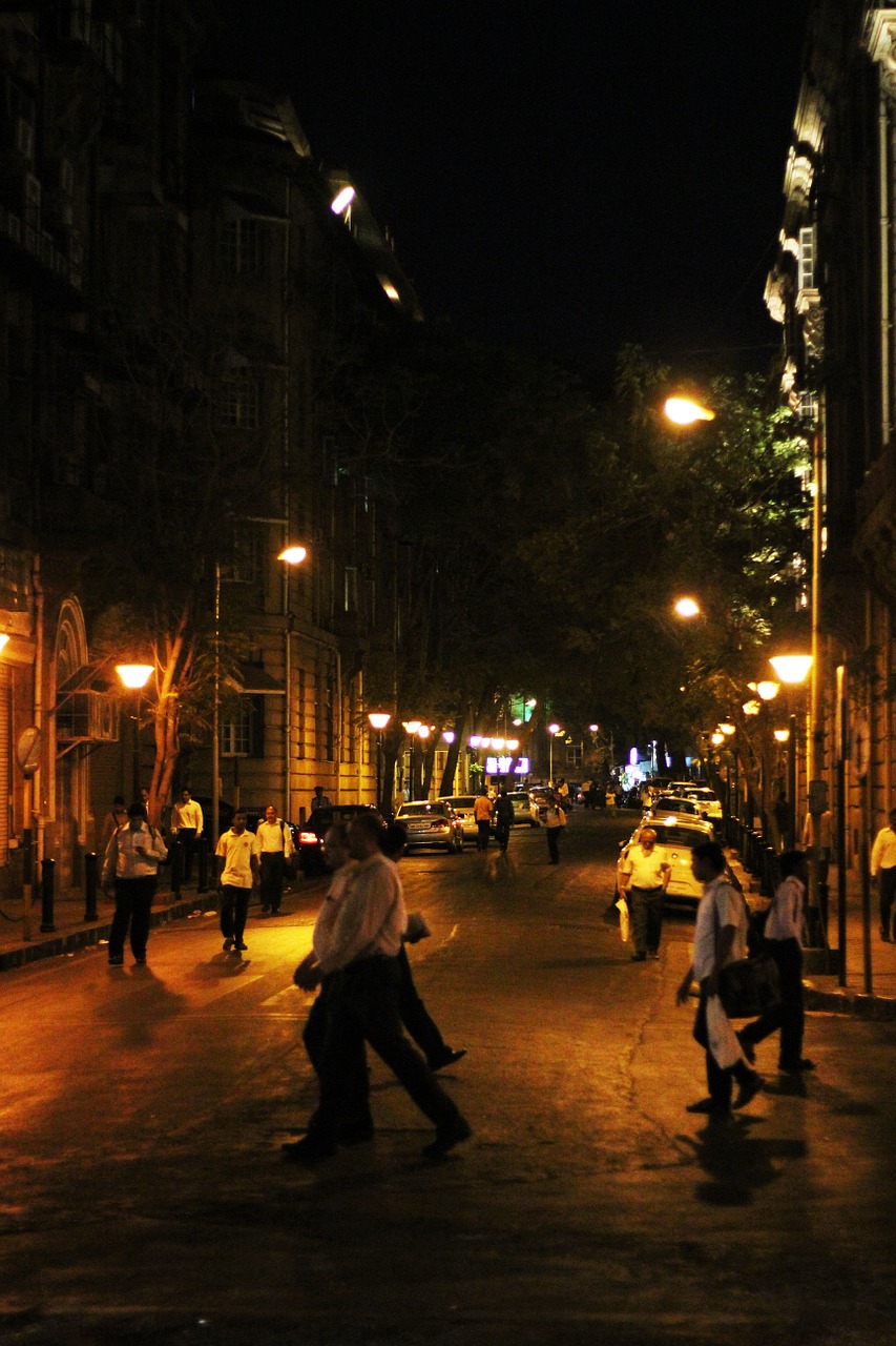 mumbai street night free photo