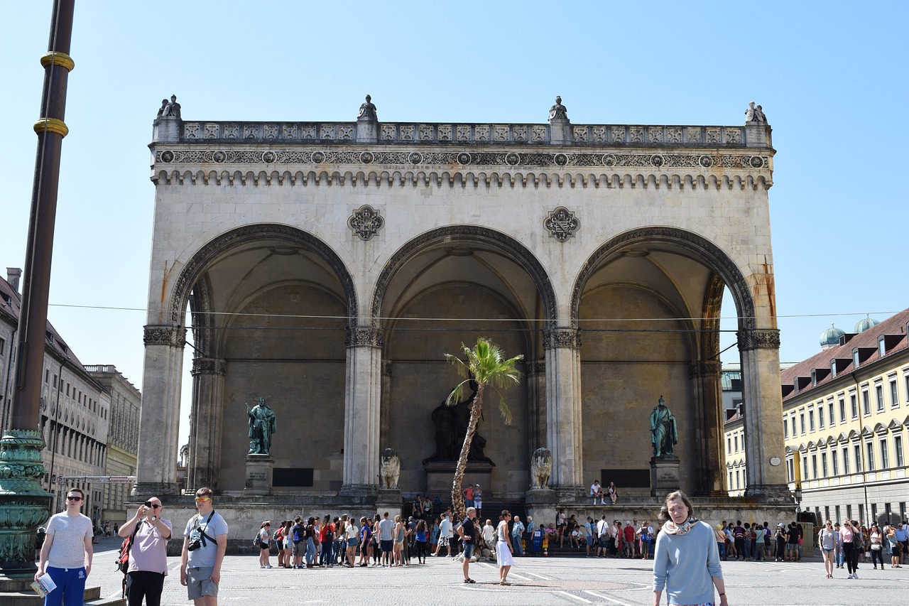 munich odeonsplatz field mr hall free photo