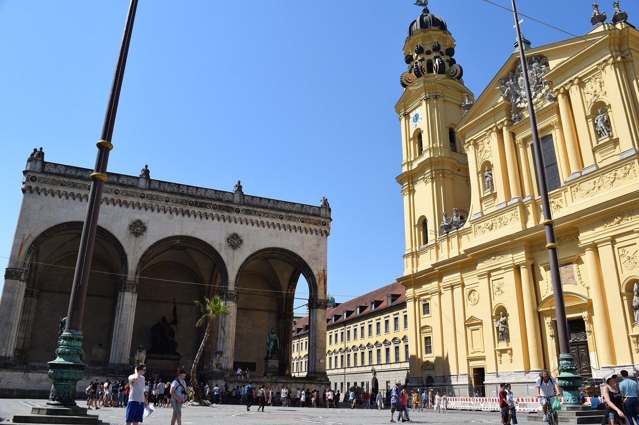 munich odeonsplatz field mr hall free photo