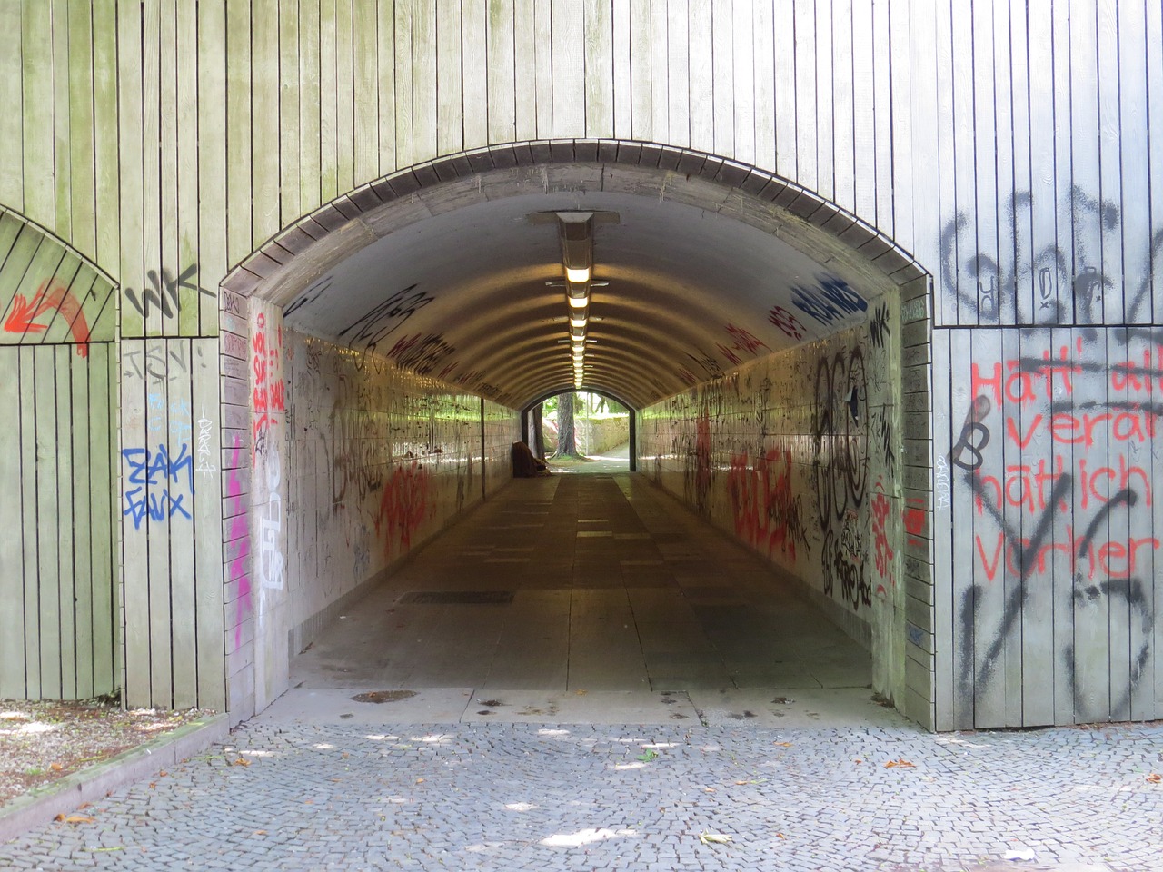 munich underpass tunnel free photo