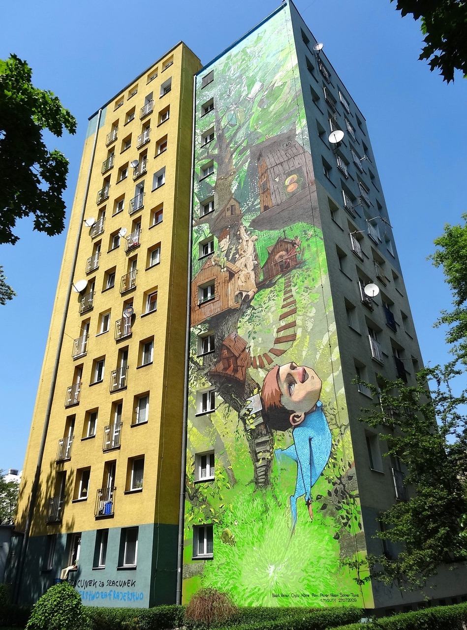 mural moczynskiego street bydgoszcz free photo