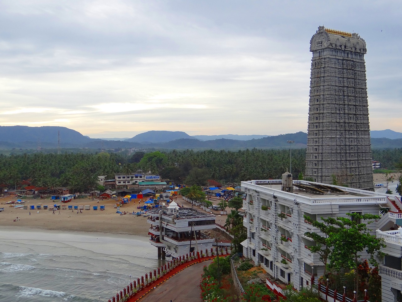 murudeshwar temple gopuram free photo