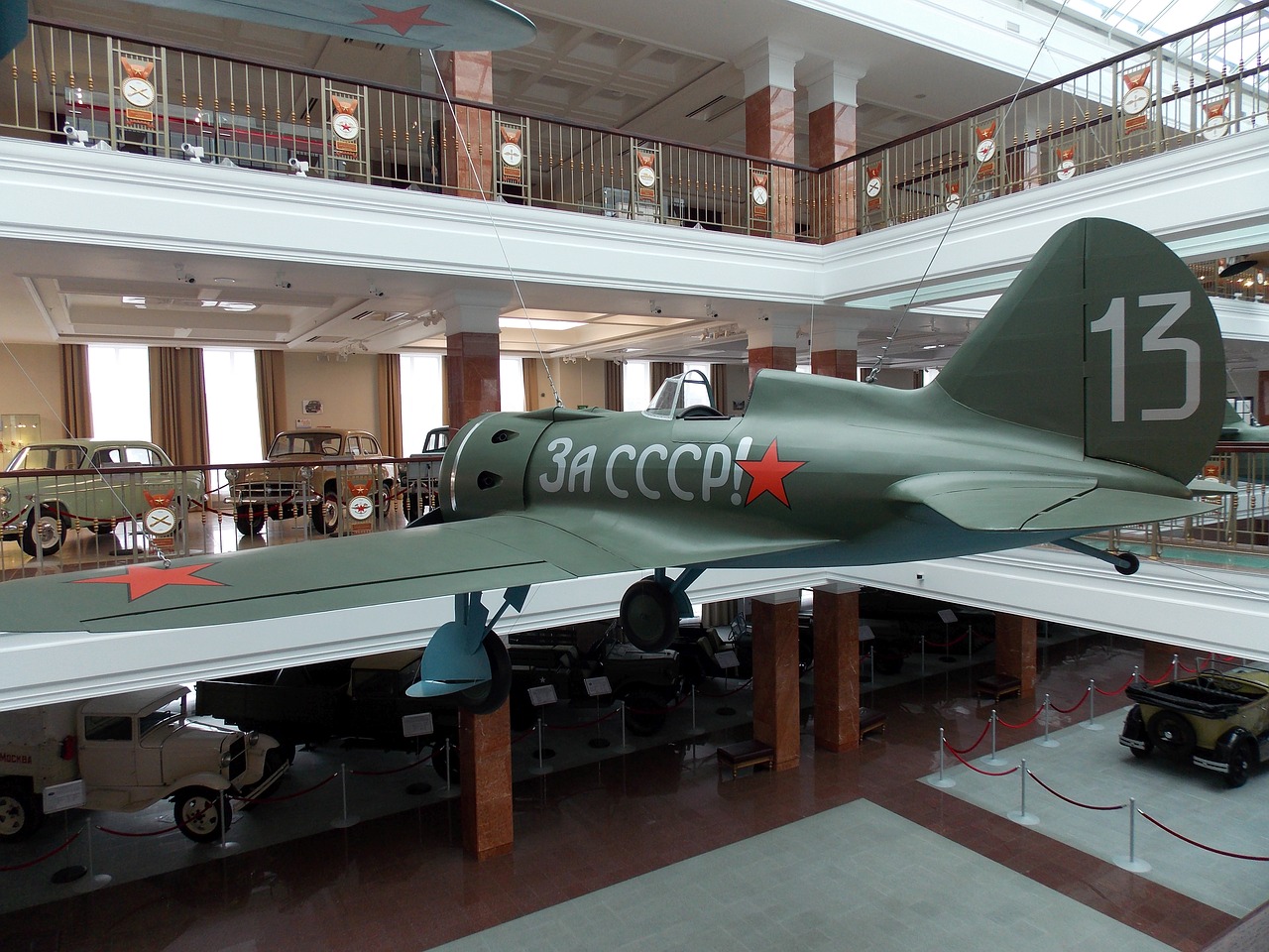 museum plane fighter free photo