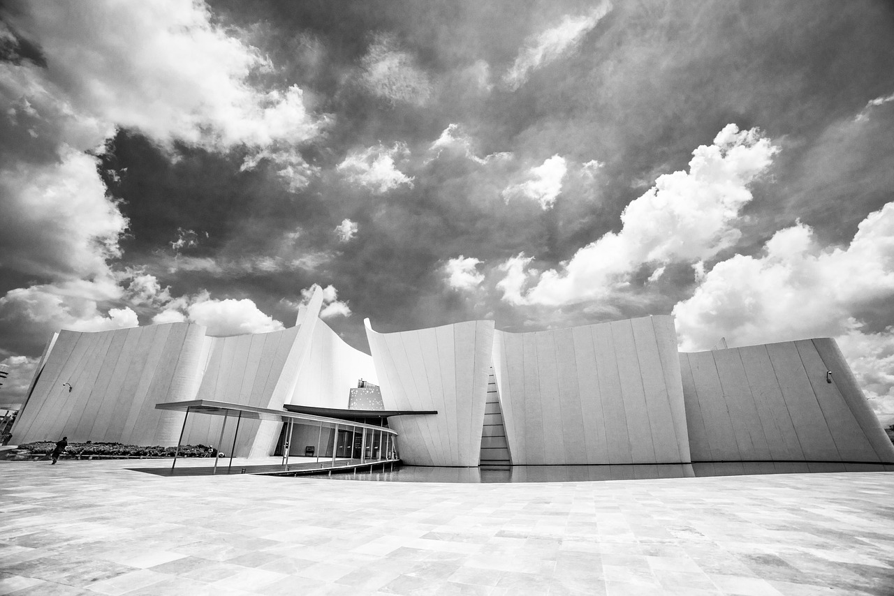 museum building modern free photo