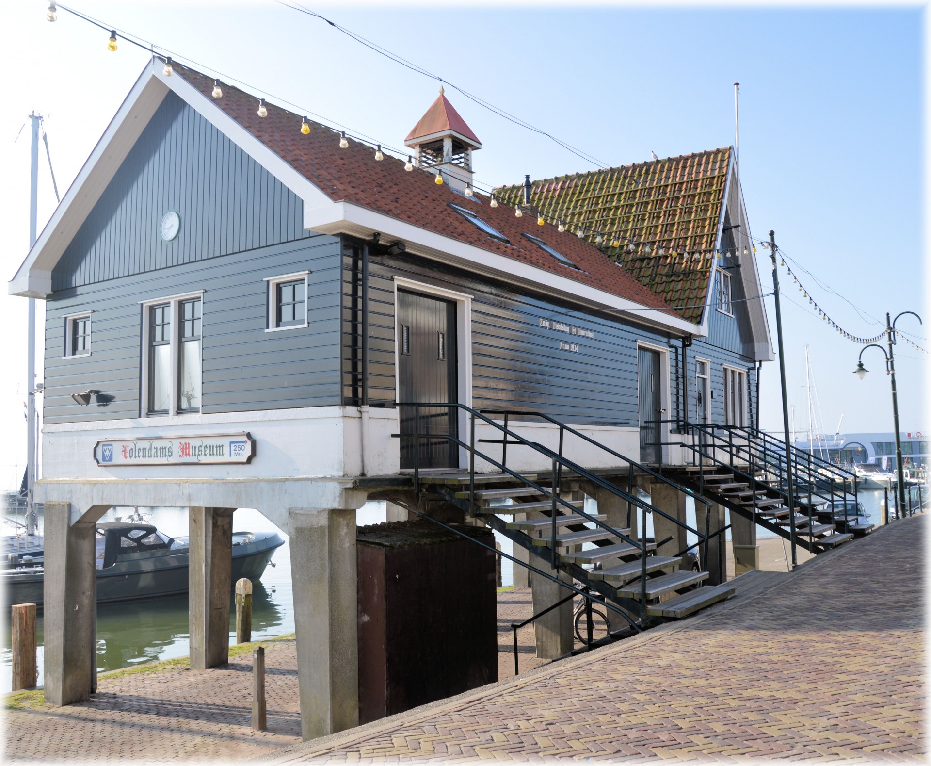 museum harbor volendam free photo