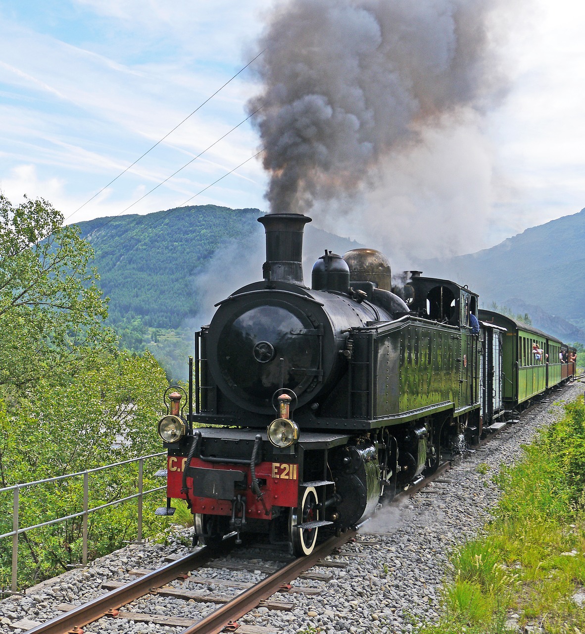 museum train steam locomotive special crossing free photo