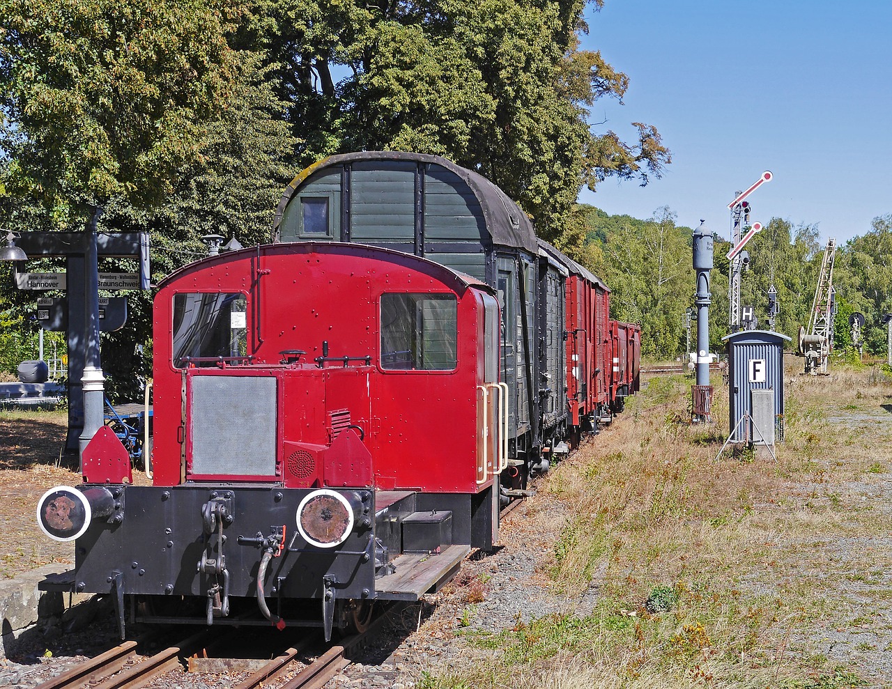 museum train diesel locomotive railway museum free photo