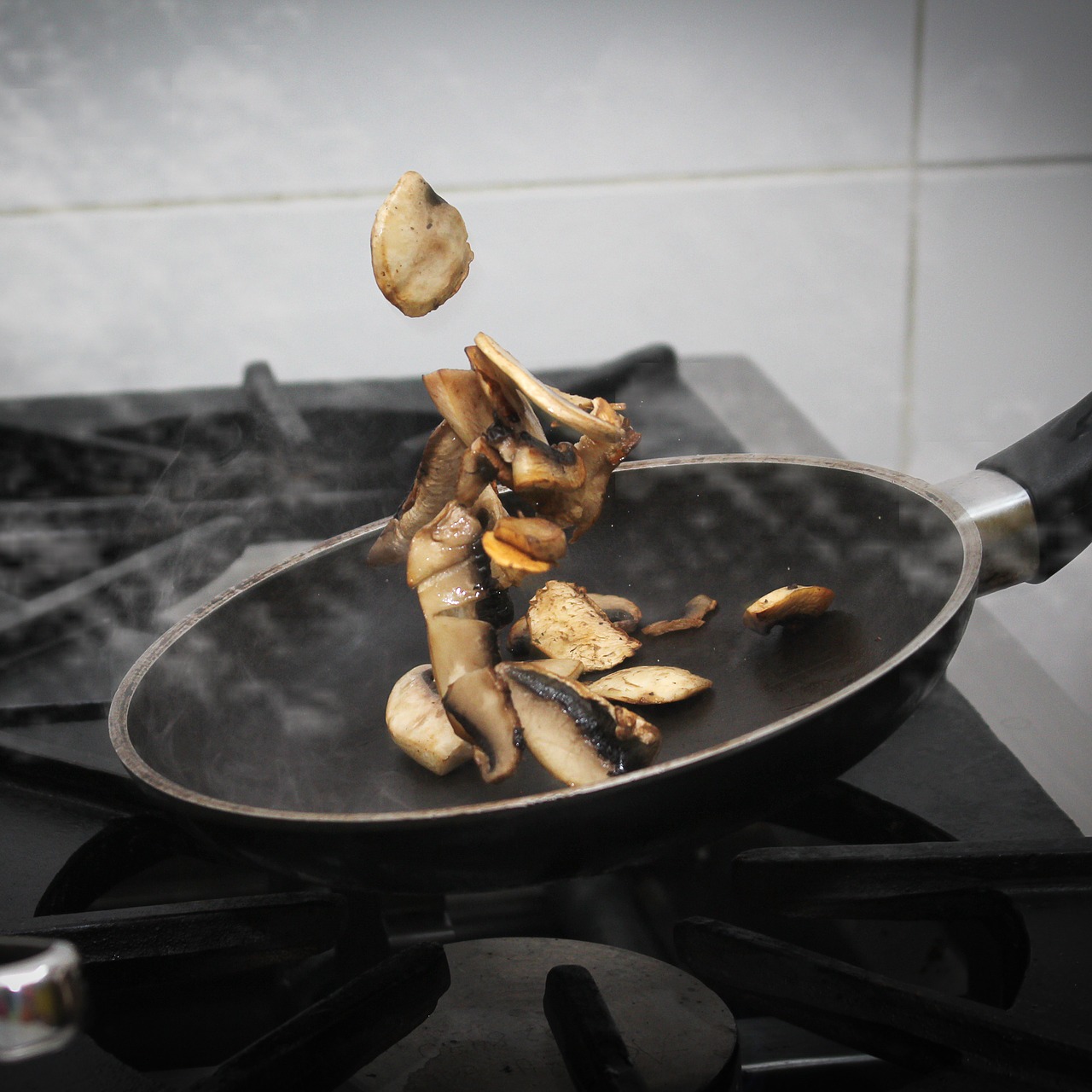 mushroom food frying free photo