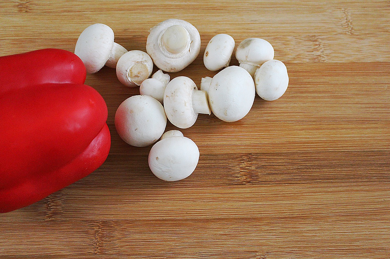 mushroom mushrooms white mushroom free photo